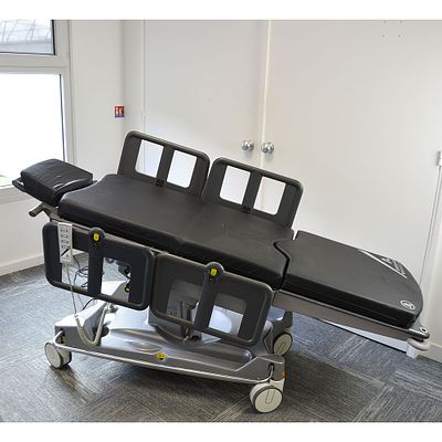ANETIC AID QA4 UNIVERSAL ELECTRIC MOBILE SURGERY TABLE. The perfect combination of a transport 