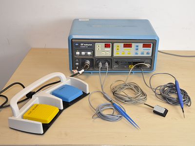 VALLEYLAB ELECTRIC SCALPEL FORCE 40 MONO AND BIPOLAR, WITH ITS ACCESSORIES. FEATURES : Cut: 500 