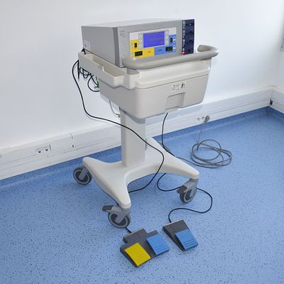 ERBE VIO 300S RADIO FREQUENCY SCALPEL ON TROLLEY. ERBE BIO FEATURES Monopolar cutting, bipolar 