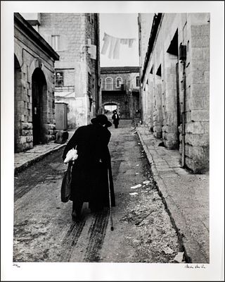 מאה שערים, יום כיפור , 1967
מיכה בר - עם, תצלום גדול מאד (40*50 סמ) , מהדורה מוגבלת, חתומה. מיכה 