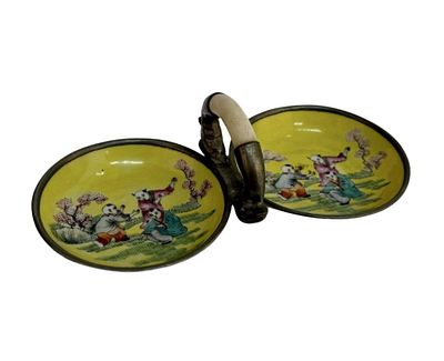 Chinese Qing Famille Jaune Double-Lobed Dish. Item/Description: Antique Chinese double-lobed 