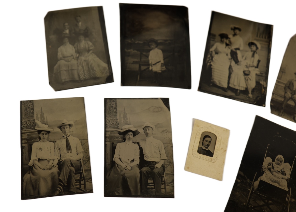 Antique Victorian Photographs & Tintypes