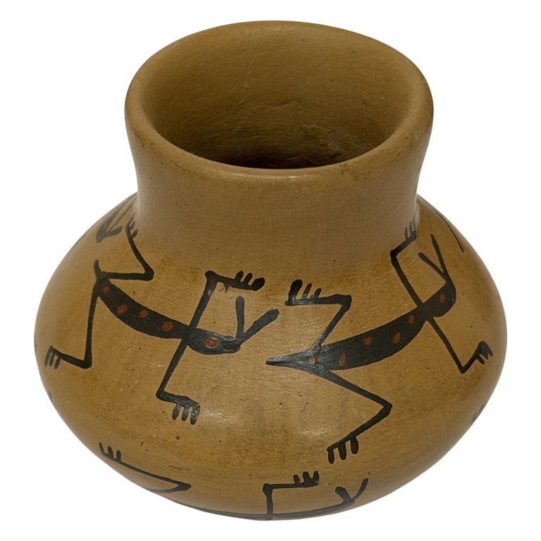 Indigenous American Art Pottery Grouping, Dine