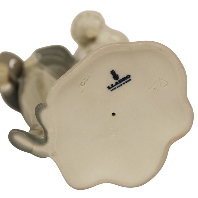 Lladro "Wedding of Yesteryear" Figurine