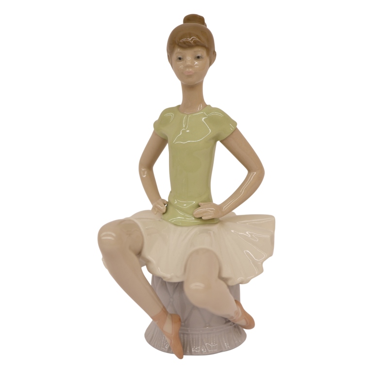 Lladro "Laura Ballerina" Figurine