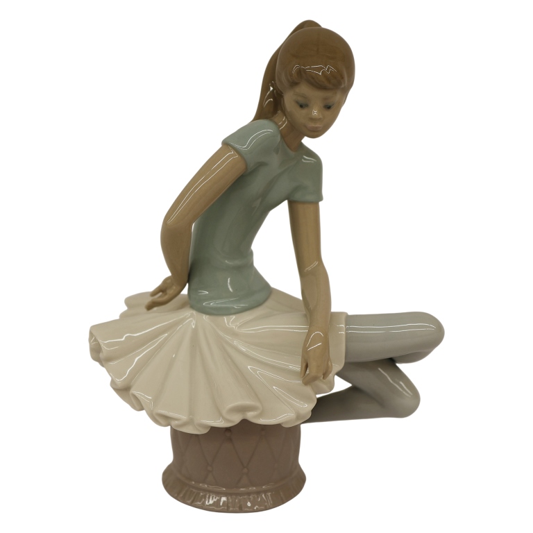 Lladro "Julia" Ballerina Porcelain Figurine