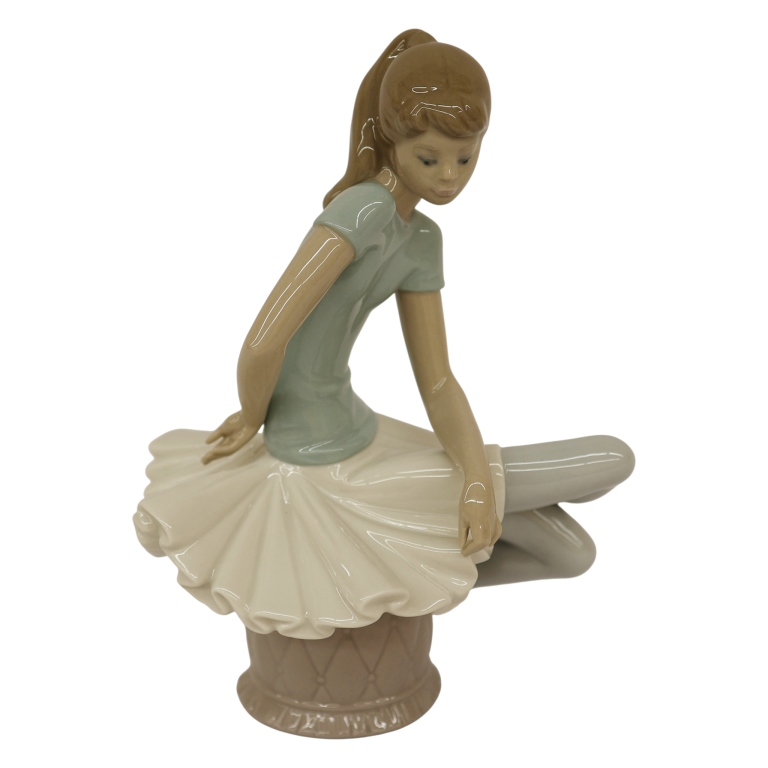 Lladro "Julia" Ballerina Porcelain Figurine