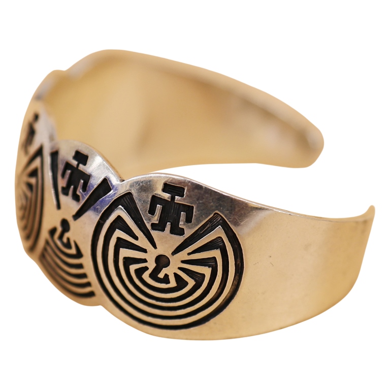 Sterling Fernando Puhuhefvaya Man in Maze Cuff