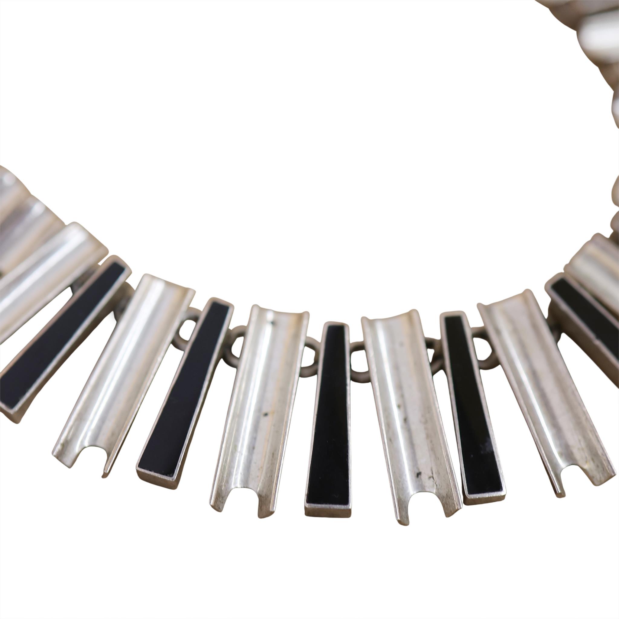 Signed TM-153 Taxco Mexico Sterling Onyx Choker