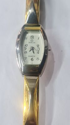 Senlon שעון יד סנלון, עובד תקין, מנגנון קוורץ, מחוג שניות, ספרות מוזהבות. . Senlon שעון יד 