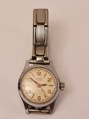 Ahgusa Swiss 17 Jewels שעון יד שוויצרי ישן, מנגנון מכאני, 17 אבנים, מחוג שניות. Ahgusa Swiss 17 