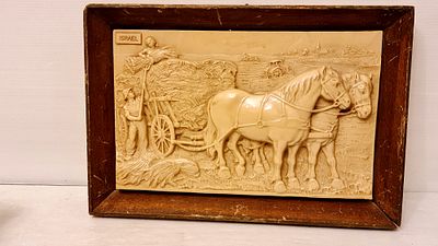 ישראלינה איכותית - תבליט קוצרים עם מגל עגלה וסוסים על רקע נוף קיבוץ. ישראלינה איכותית - תבליט 