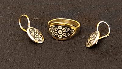 Kubachi סט תכשיטים טבעת וזוג עגילים רוסיים ניילו כסף 925 חתומים. Kubachi סט תכשיטים טבעת וזוג 