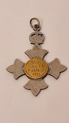 מדליה 1939 עיטור היסטורי נורוובגי צבאי עם כיתוב חרוט בשפה הנורווגית העתיקה . מדליה 1939 עיטור 