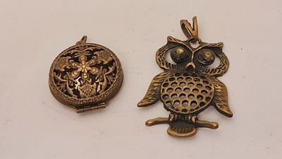 2 תליונים וינטג' בצורת ינשוף ולוקט נפתח בסגנון עתיק - Locket . 2 תליונים וינטג' בצורת ינשוף 