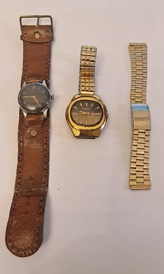 2 שעוני יד רוסיים סובייטיים מכאניים Pobeda Slava וצמיד פלדה Casio לשעון. 2 שעוני יד רוסיים 