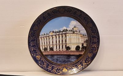 Winter Palace Saint Petersburg צלחת קיר אספנות רוסית חתומה, מזכרת העיר סנט פטרסבורג. צלחת קיר 