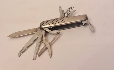 סכין מולטיטול, אולר קמפינג, טיולים רב תכליתי, בעל 11 כלי עבודה שונים, וינטג'. סכין מולטיטול 