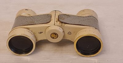Opera Glasses משקפת אופרה / תיאטרון וינטג' קומפקטית. Opera Glasses משקפת אופרה / תיאטרון 