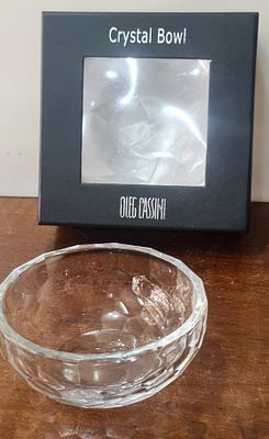 Oleg Cassini Preston Crystal Bowl. Oleg Cassini אולג קסיני (1913-2006) קערת קריסטל חתומה, דגם 