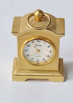 Galery שעון שולחני מיניאטורי בסגנון שעון כרכרה, מותג גלרי. . Galery שעון שולחני מיניאטורי 