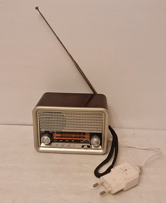 מכשיר רדיו נייד בעיצוב רטרו, דגם NNS - NS 1537BT גלים AM FM SW . מכשיר רדיו נייד בעיצוב רטרו 