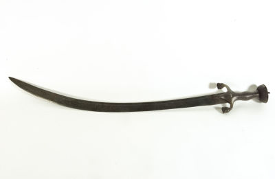 Rare Khanjar sword, 17th century Central Asia, Afghanistan, in steel. Measurements: 95 x 15 cm. 