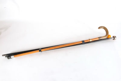 Lot of 3 antique English walking sticks from the 19th century. In silver, antler and wood. 