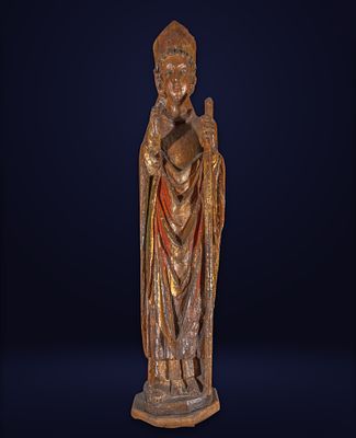 Spanish School of the 16th Century - Bishop. Polychrome and gilded carved wood. Measurements: 