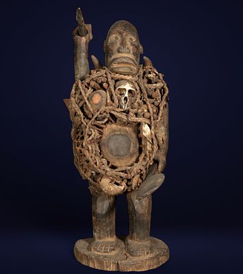 Rare fetish power of Protection and Luck Congo early 20th century, made of wood and iron. Measure