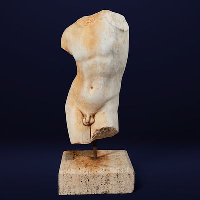 Roman torso sculpture in marble, 19th century. Marble. Measurements: 72 cm x 32 cm x 22 cm