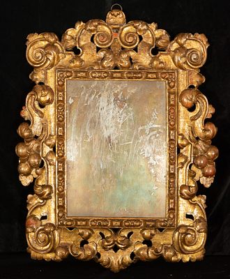 Mirror Frame in Cornucopia, Mexico, 17th century. In gold-gilded wood, measurements: 49.5 x 36.5 