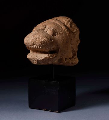 Rare Pre-Islamic Lion Head, Middle East, Zoroastrian or Assyrian Culture, 10th - 12th Century. St 