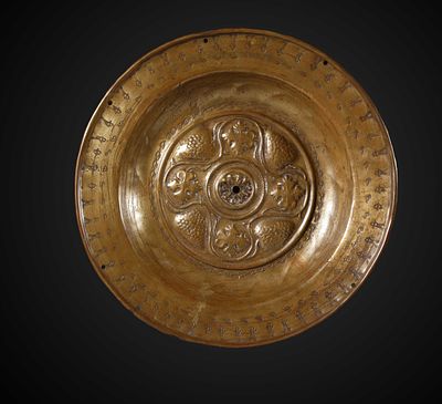 Large Alms Plate from Nuremberg, Germany, 16th/17th century. 4.5 x 34.5 x 34.5 cm