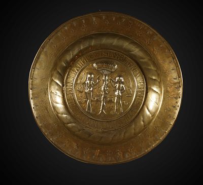 Large Alms Plate from Nuremberg, Germany, 16th/17th century. 5 x 40 x 40 cm