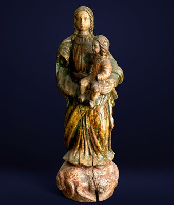 Virgin and Child, Castilian School, 17th Century. Carved and polychromed wood. Dimensions: 63 x 