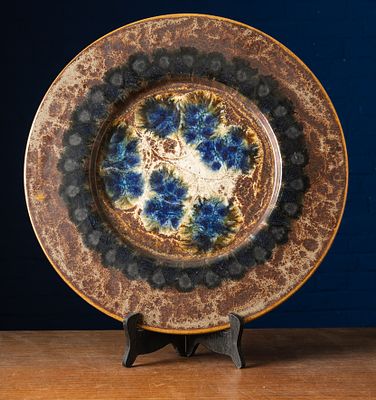 Handmade decorative ceramic plate, designed by Reiner Gehrig, Pottery Gehrig Gr&uuml;nstadt, West 