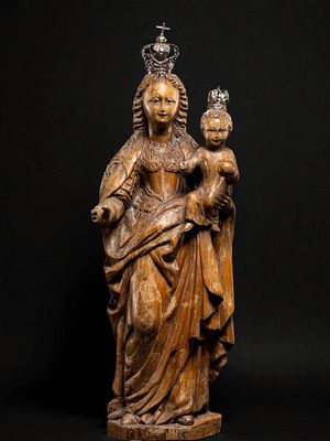 16th Century School of Mechelen - Virgin and Child (Mechelen Doll). Carved wood and metal, with 