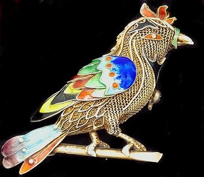 Filigree bird brooch and pendant with enamels and vermeil gold, Chinese, 20th century. Antique 