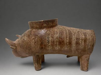 Zoomorphic container in the shape of a bovid, Vietnamese culture, 25th - 15th century BC. c. Mod 
