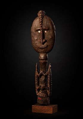 Very Rare Uabi Nambo Flute - New Guinea - early 20th century. 55 x 15 x 6 cm. Acquired from the 