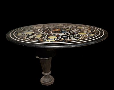 Italian pietra dura table with oval top, Italian school, 19th/20th century. Italian marble 