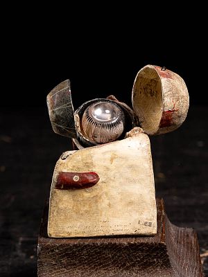 Anatomical model of the eye. Europe, first half of the 20th century. Papier-m&acirc;ch&eacute;. Dimensions: 