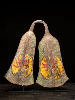 Double ritual bell. Bamileke people, Cameroon. 20th century. Iron. Dimensions: 49 &times; 46 &times; 11 cm. 