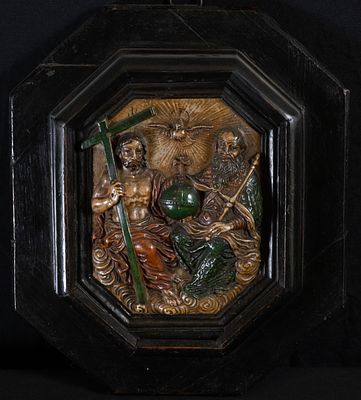 Octagonal relief in Alabaster with the Holy Trinity, 17th century, with period frame. Representin 