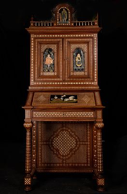 Piedmontese Cupboard in wood and Bone inlays, 19th century Italian work. Measurements: 204 x 86 