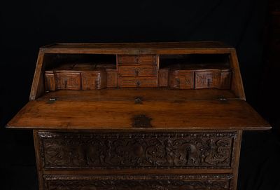 Exceptional Plateresque Desk Cabinet, Spanish Renaissance school of the 16th century. In Walnut 