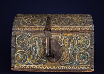 Polychrome wooden chest with iron fittings, Peruvian colonial viceroyalty, 17th century. Polychro 