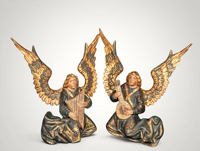 Pair of musical angels, Italian School, 19th Century. Carved, polychrome and gilded wood. 