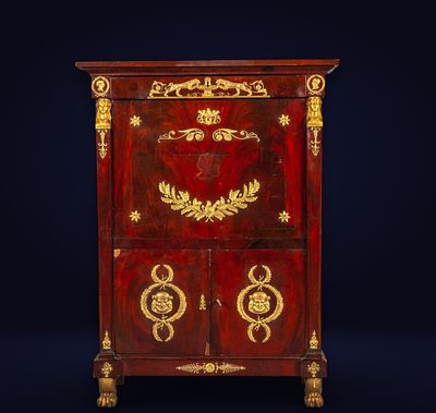 Napoleon III Empire style secretaire, France, 19th century. Carved mahogany wood with rich 